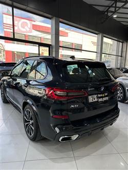 بی ئێم دەبڵیو X5